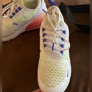 Nike Air Max 270